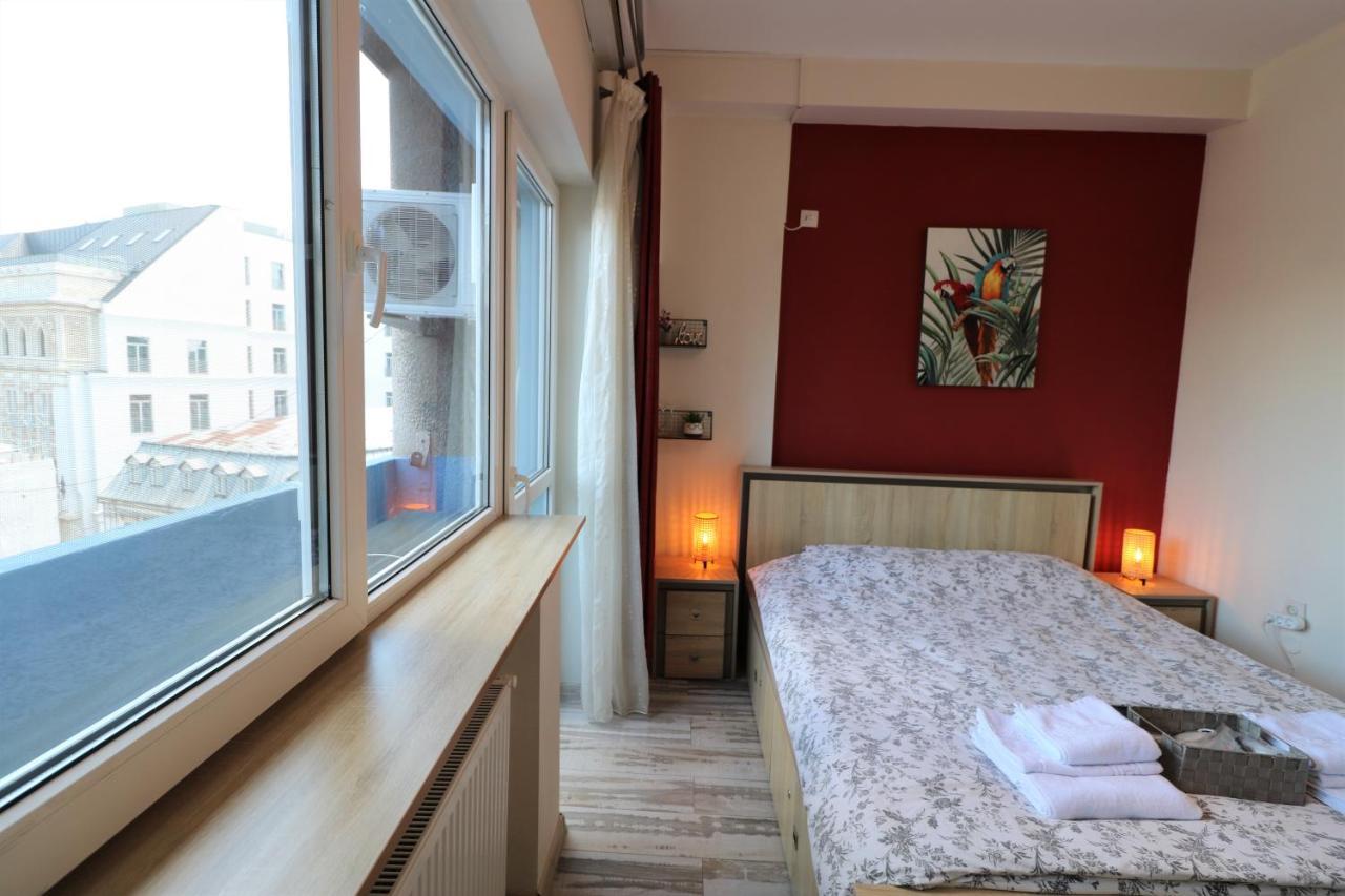 Charming Cozy Apartment - Old Town - Free Minibar Bucarest Esterno foto