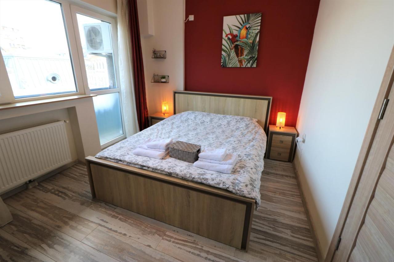 Charming Cozy Apartment - Old Town - Free Minibar Bucarest Esterno foto