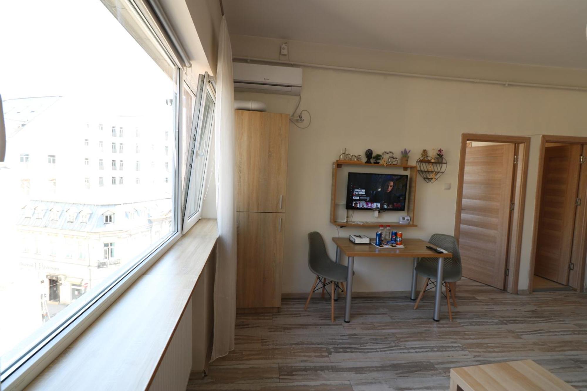 Charming Cozy Apartment - Old Town - Free Minibar Bucarest Esterno foto